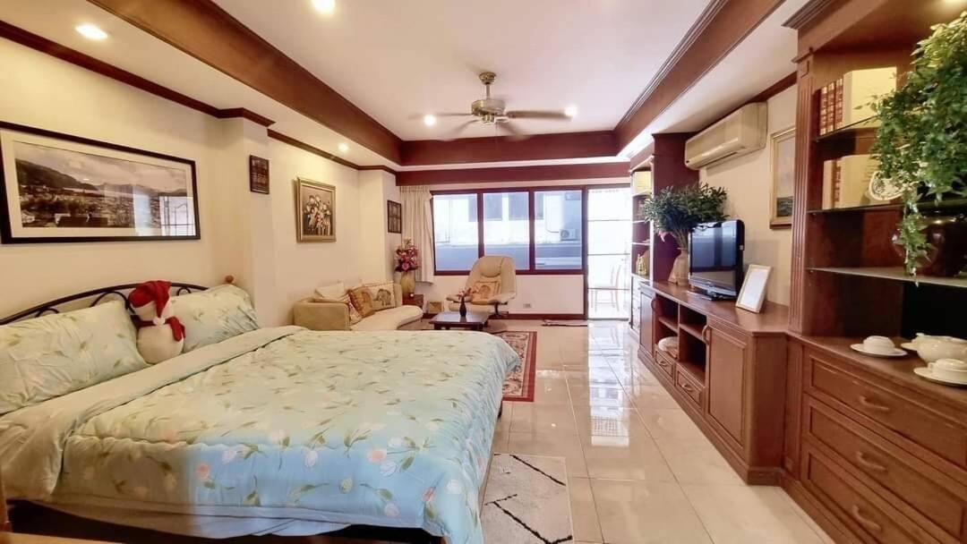 Yensabai Condotel 250 Metres To Walking Street Pattaya ภายนอก รูปภาพ
